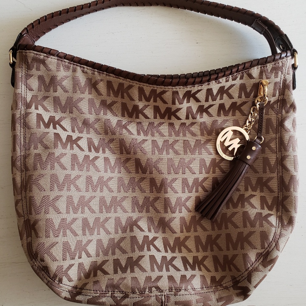 MICHAEL KORS Large Brown Tan Shoulder Bag